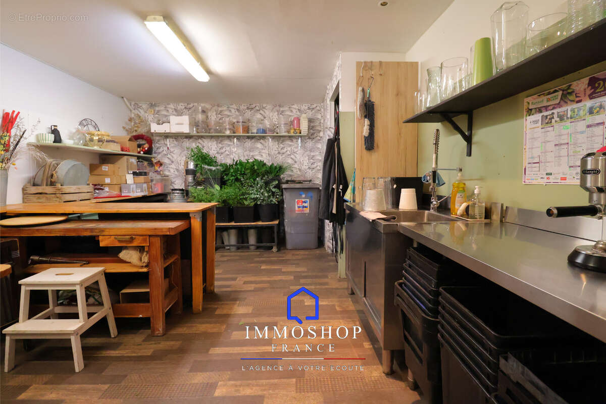 Commerce à PLAN-DE-CUQUES