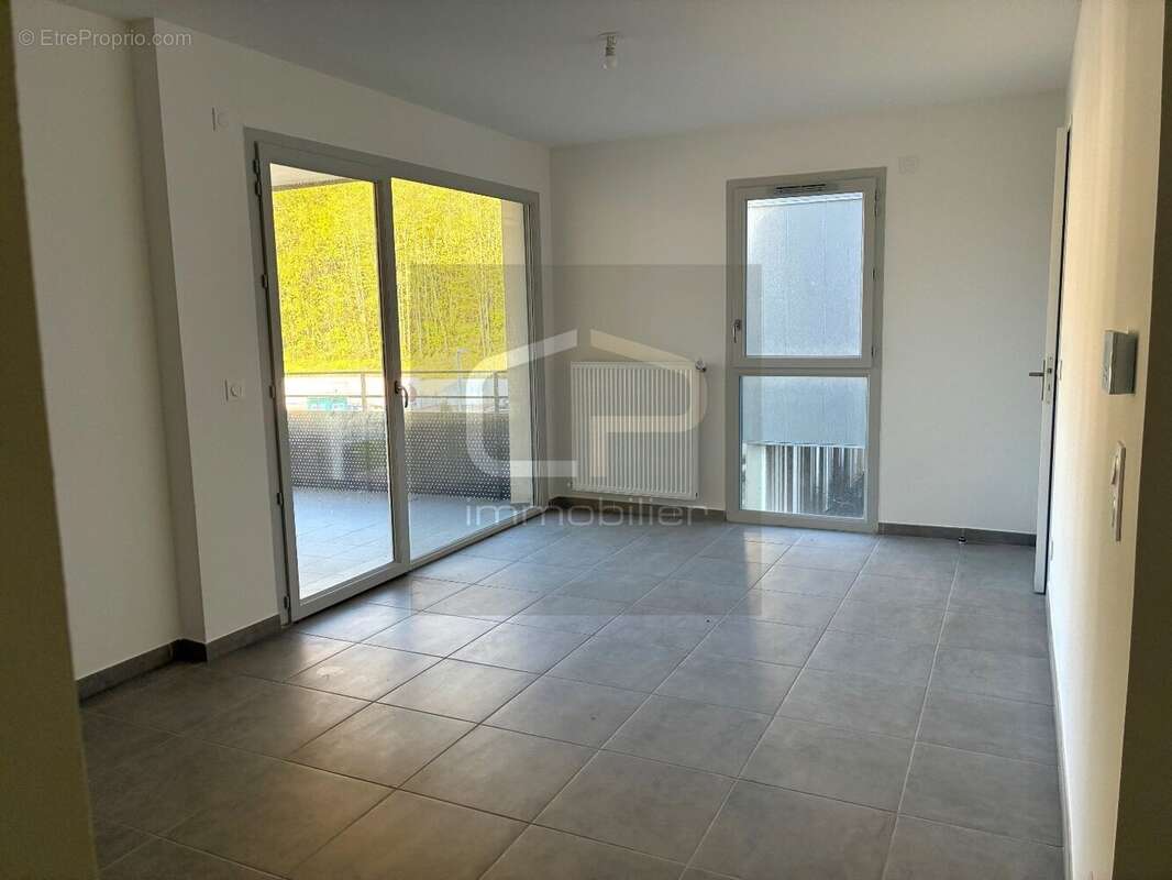 Appartement à CHALLES-LES-EAUX