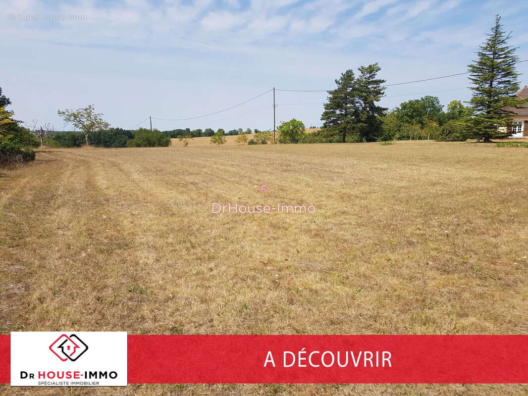 Terrain à VERTEILLAC