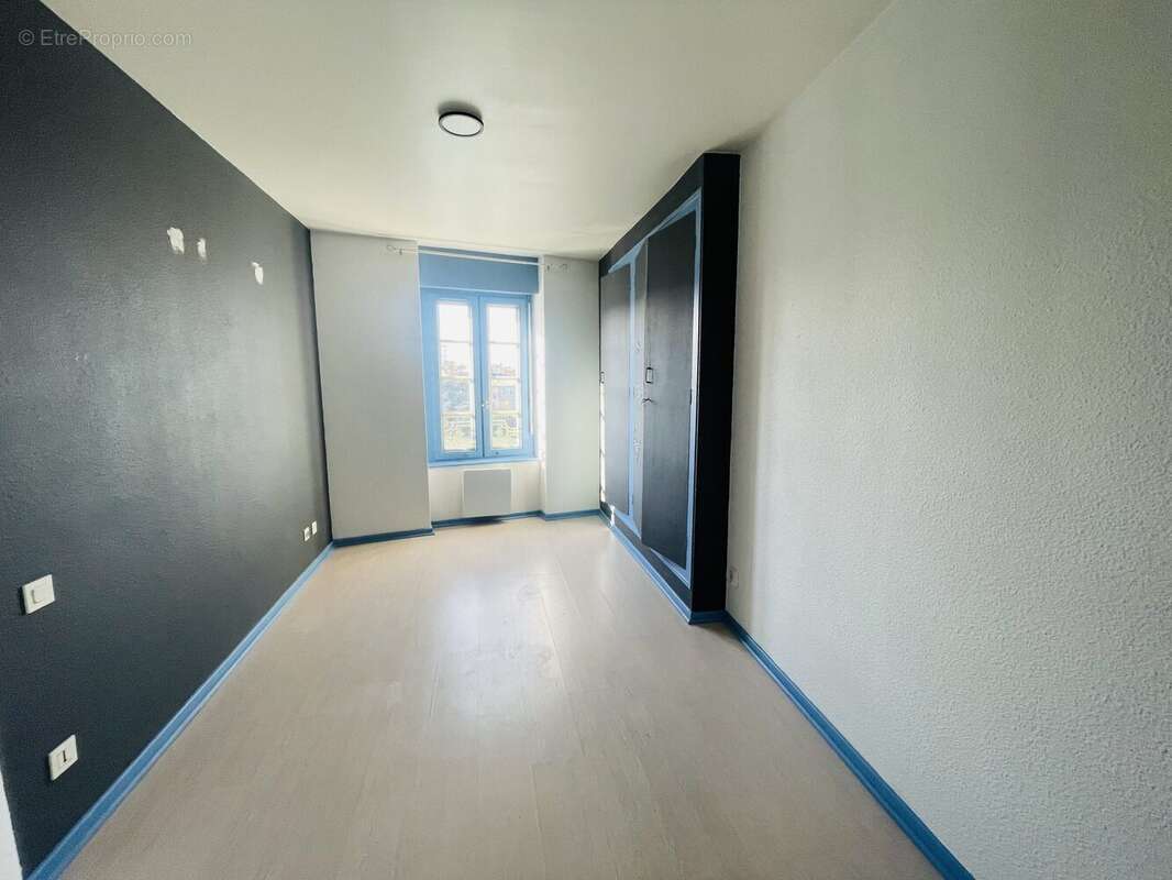 Appartement à ROMANS-SUR-ISERE