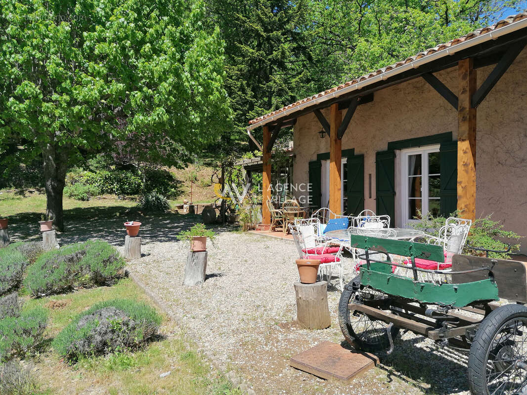 Maison à LA GARDE-FREINET