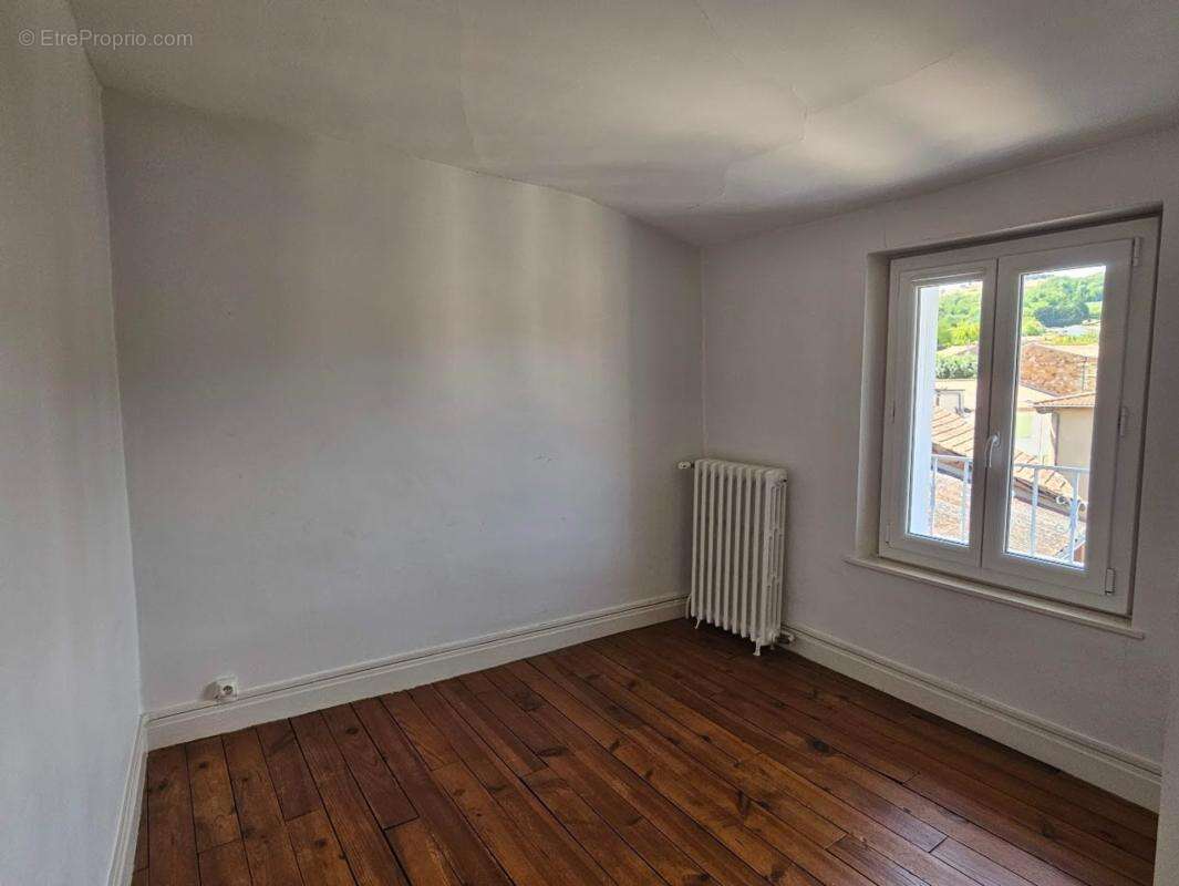 Maison - 100 m² hab - 3 chambres - Garage + extérieur - Vertaizon - photo 13