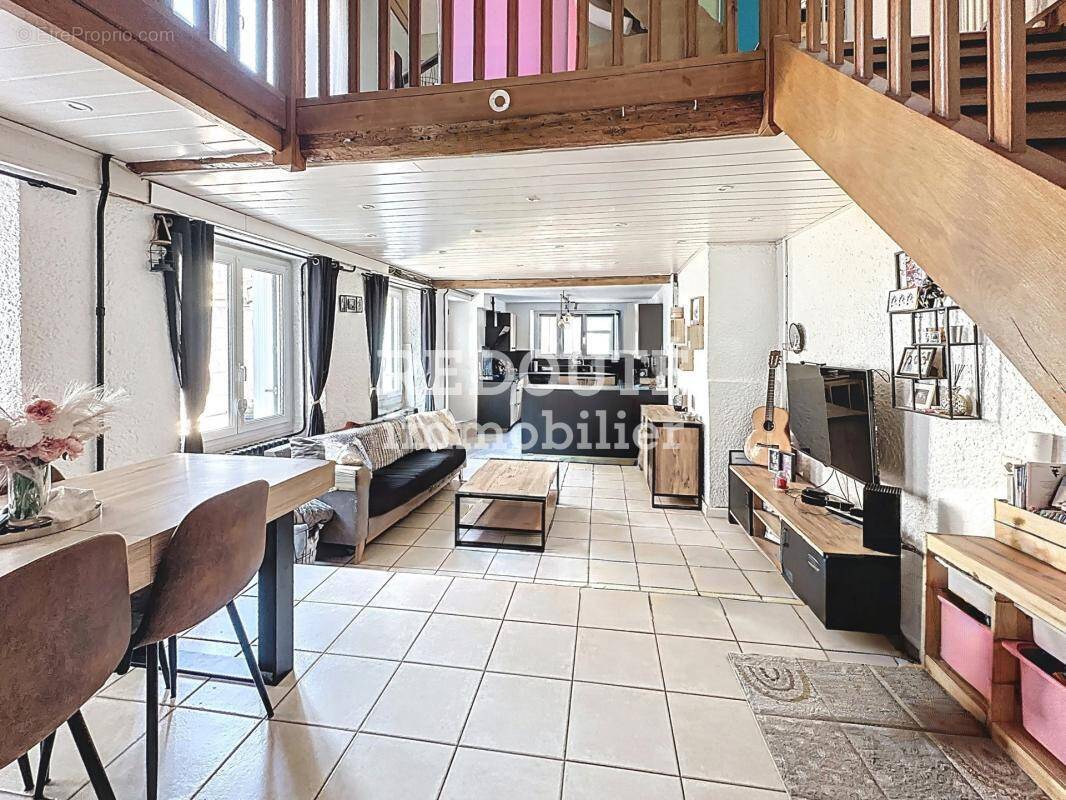 Maison à AVENAY-VAL-D'OR