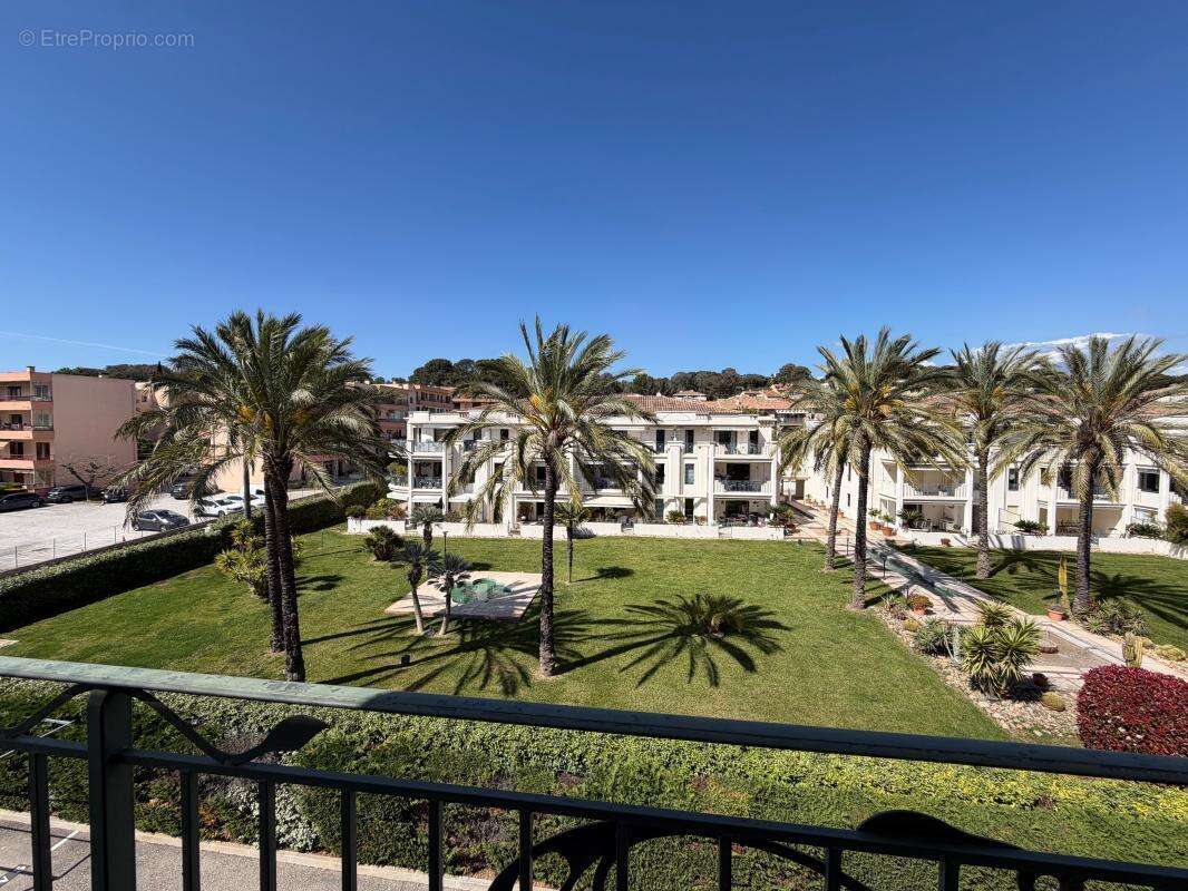 Appartement à SANARY-SUR-MER