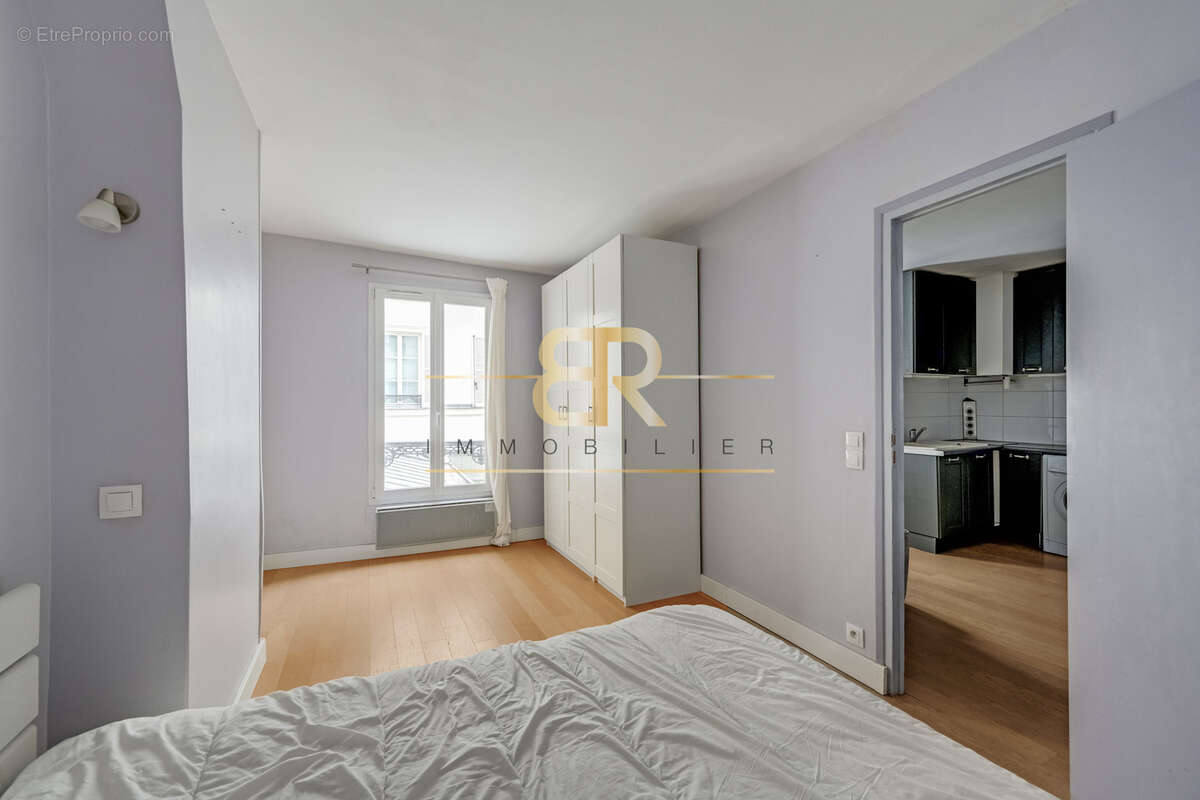 Appartement à PARIS-11E
