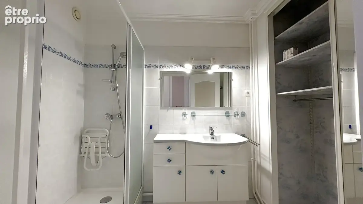 VAUJOURS   Appartement F4 avec balcon et parking en sous-sol - photo 10