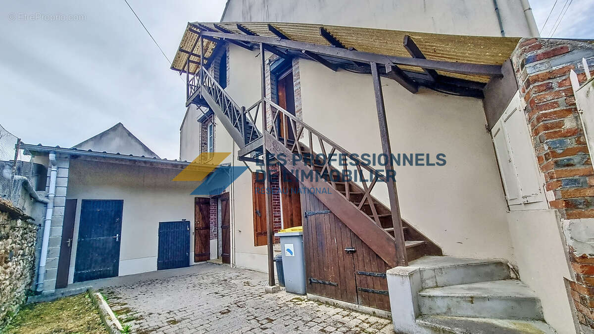 Maison à BRANSLES