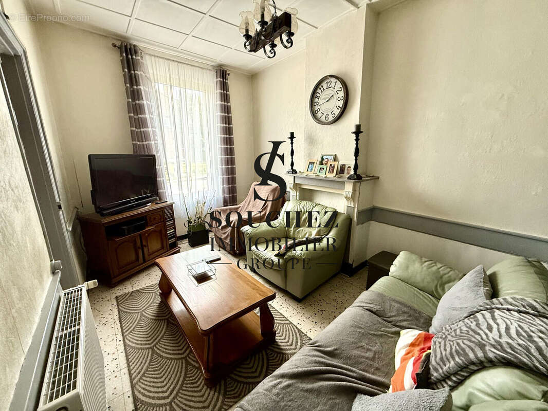 Maison à MONTIGNY-EN-GOHELLE