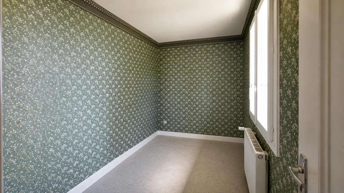 Maison de 6 pièces de 124 m² à Saint-Quentin-des-Prés - photo 3