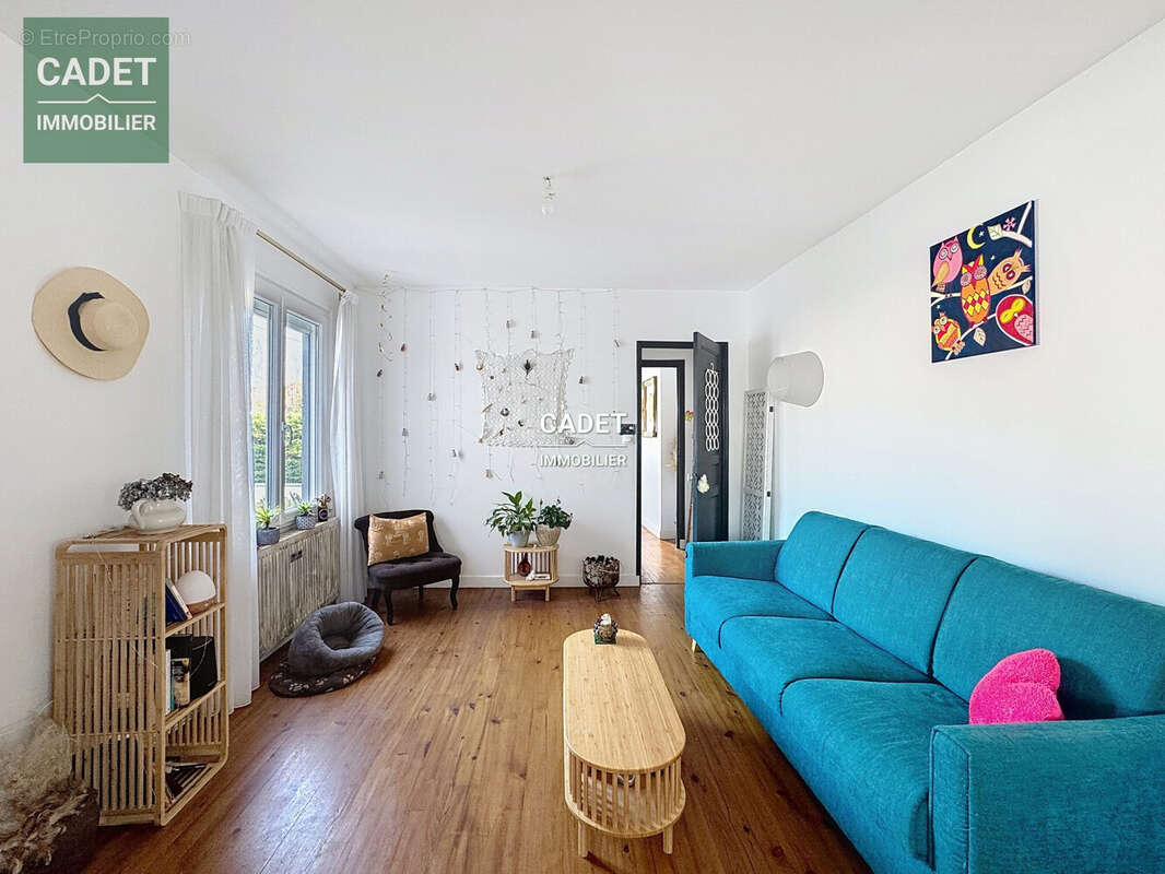 Maison à DONVILLE-LES-BAINS