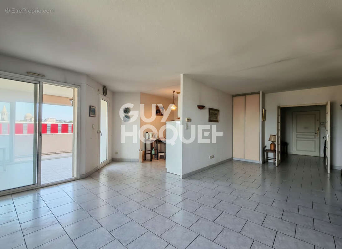 Appartement - Dernier étage - Belle terrasse - Vue Ventoux - Garage - photo 3