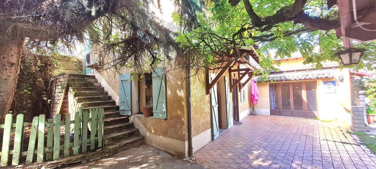 Photo 1 - Maison à REYRIEUX