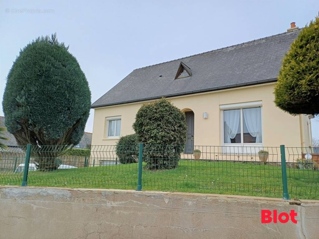 Maison à LOUVIGNE-DE-BAIS