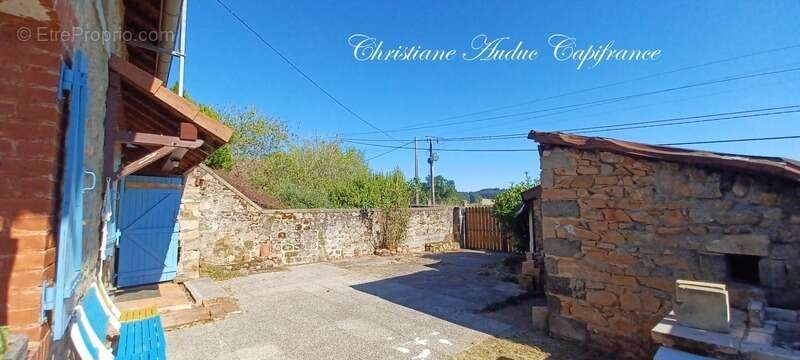 Maison à vendre 4 pièces 93 m² proche de CHAROLLES sur parcelle de terrain de 1970 m² - photo 6