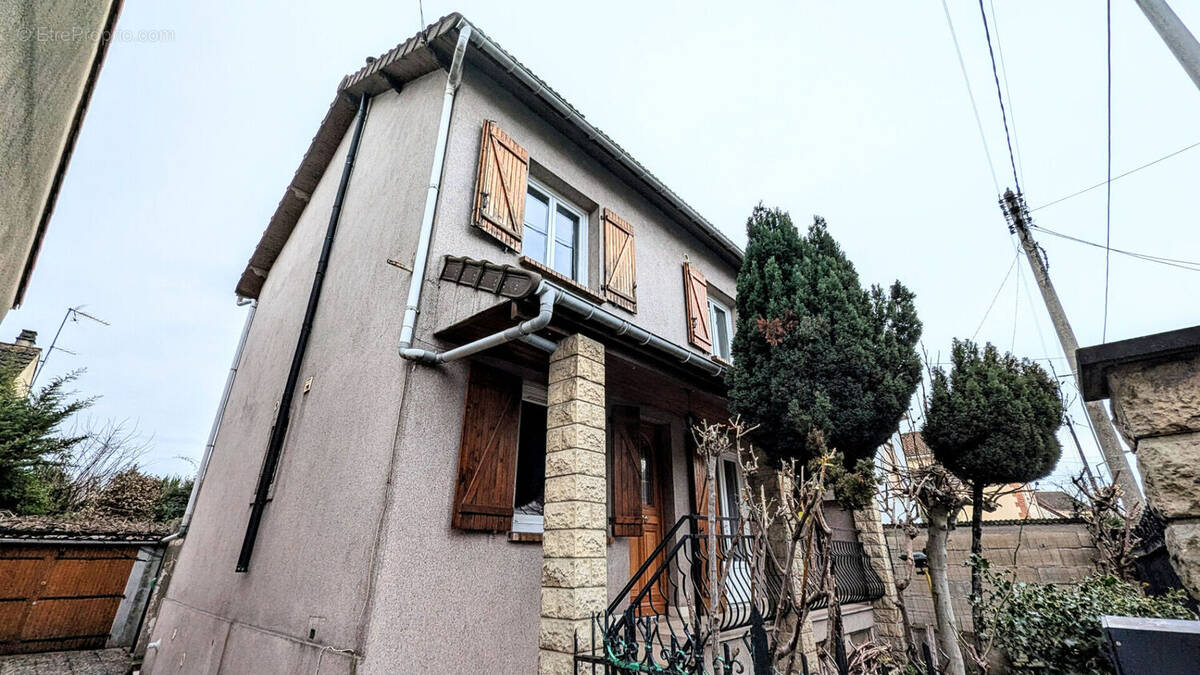 Maison à SAINT-DENIS