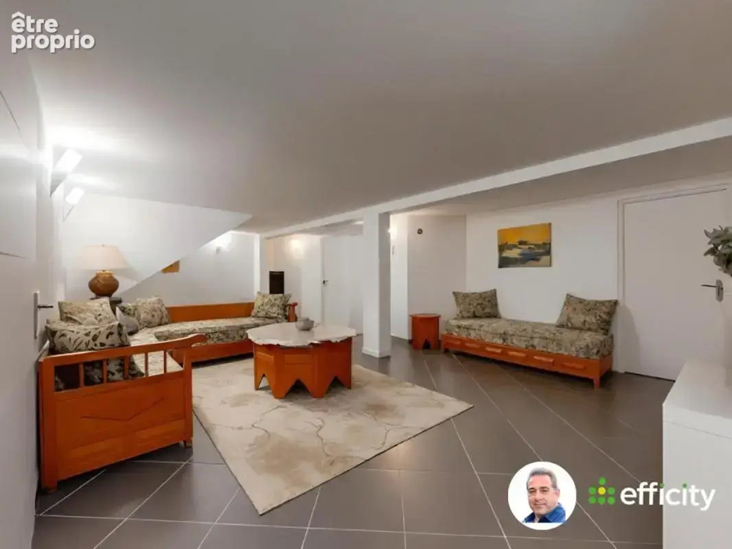 Maison 6 pièces 175 m² à vendre à Chatillon-Sur-Chalaronne (01400) - photo 11