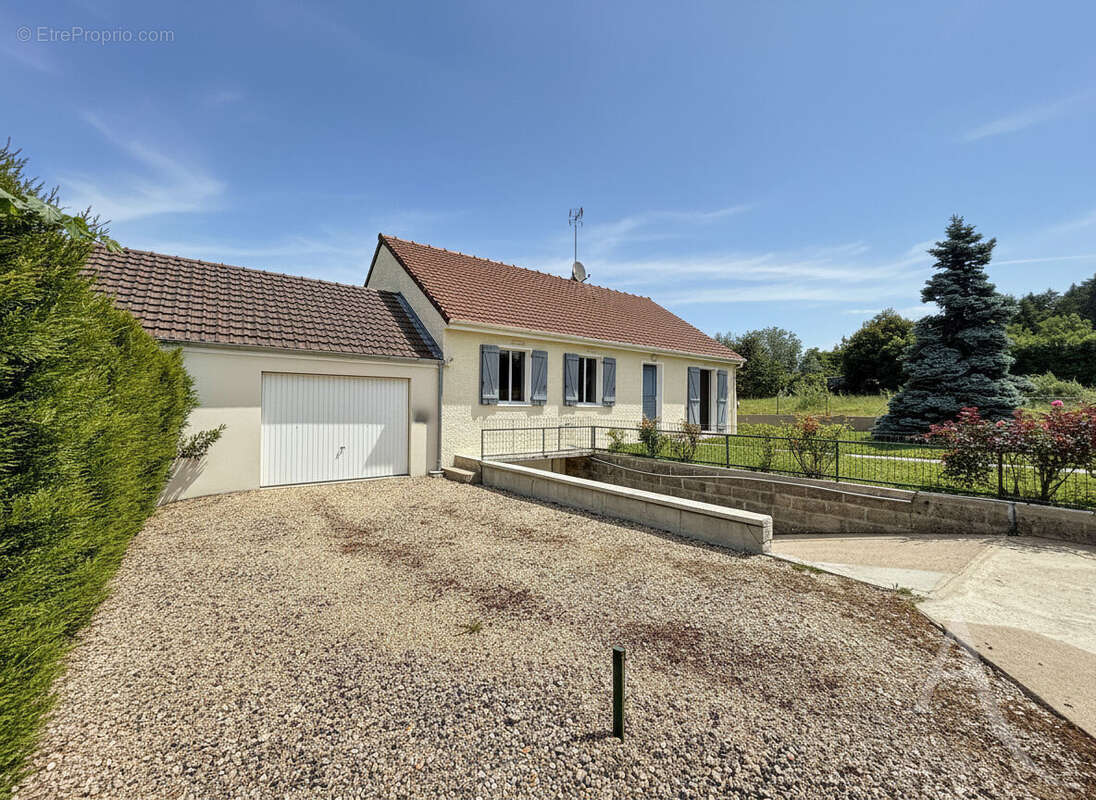Maison à LEVROUX