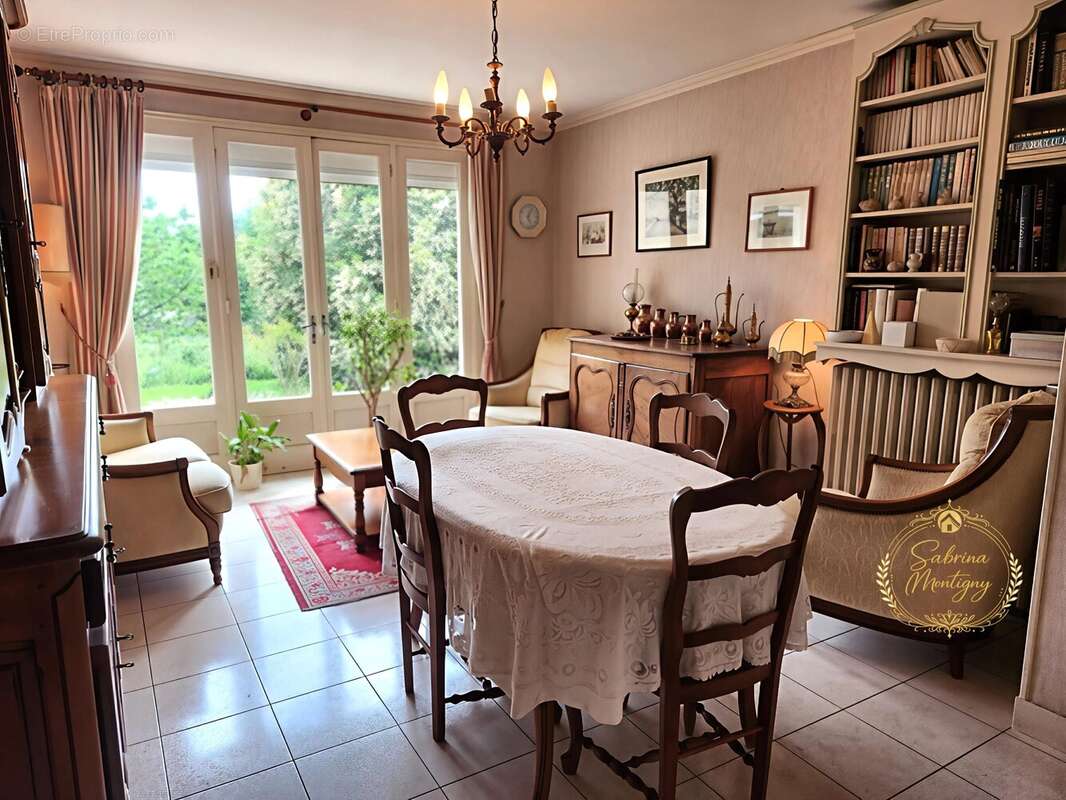 Maison à GENILLE