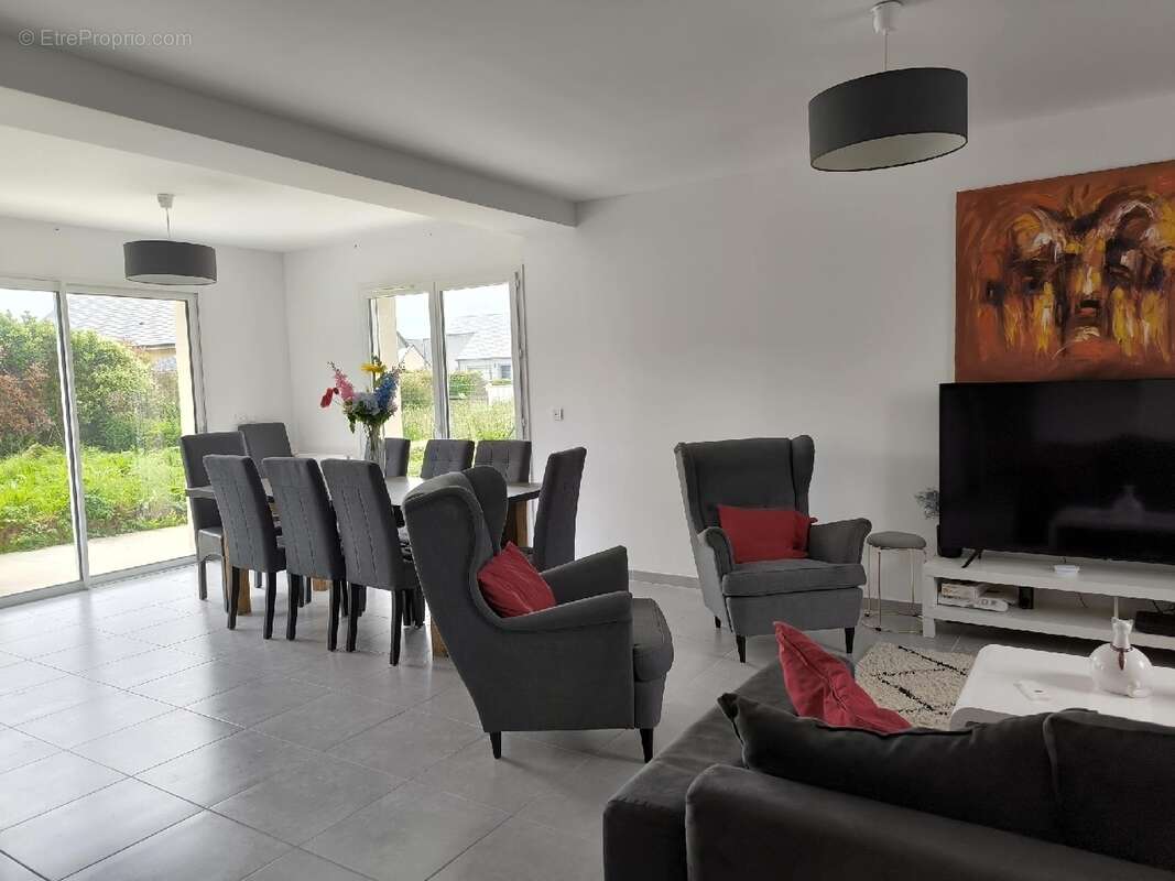 Maison à SAINT-LAURENT-SUR-MER