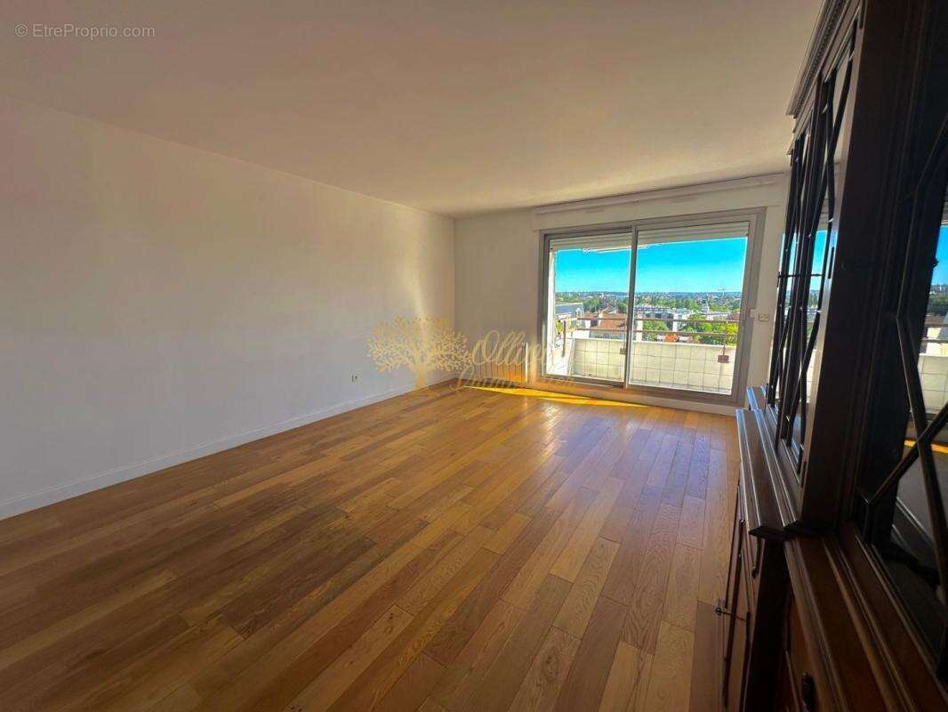 Appartement à NOGENT-SUR-MARNE