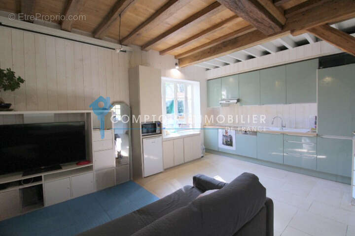 A vendre Dpt Eure (27) proche Pacy sur Eure Moulin 353 m2 avec piscine sur terrain de 5542 m2 au bord de riviè - photo 9