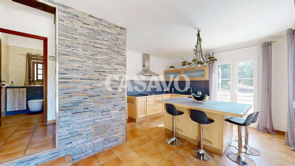 Maison à POURRIERES