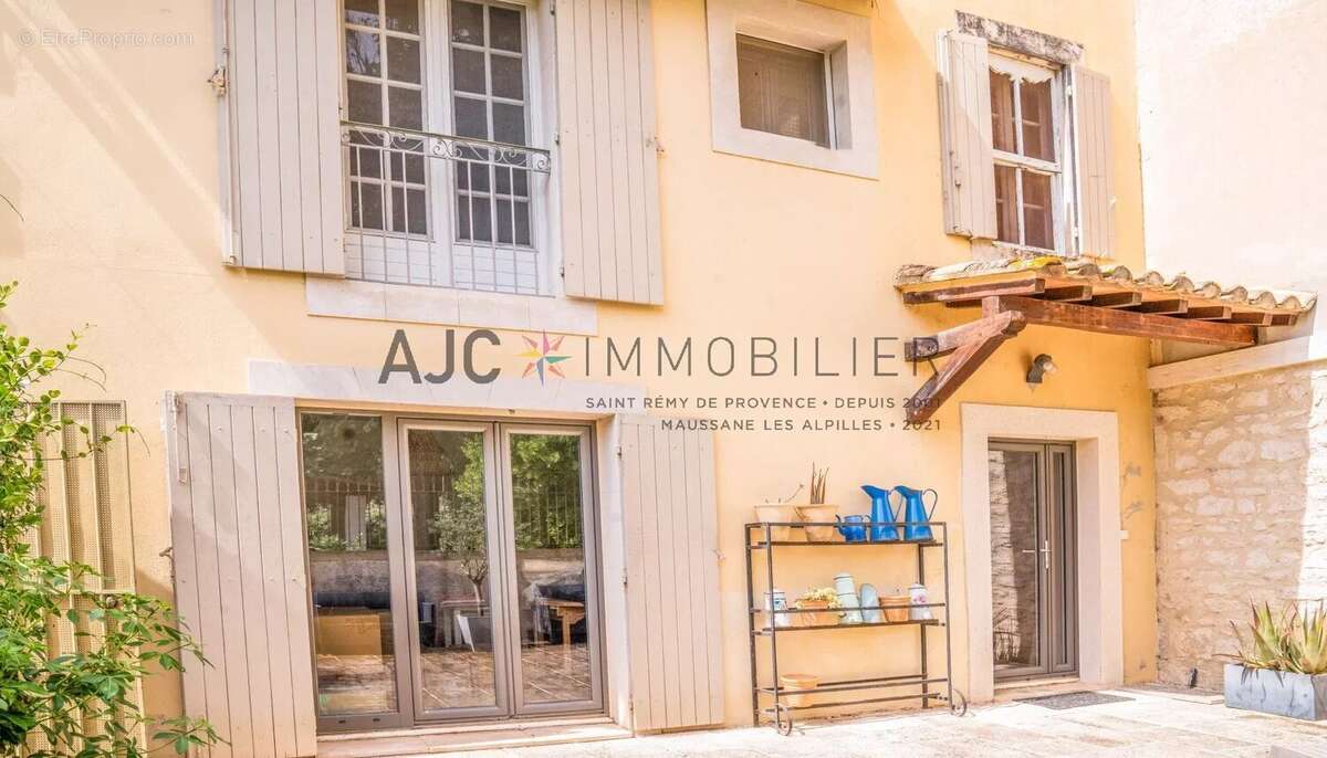 Maison à SAINT-REMY-DE-PROVENCE