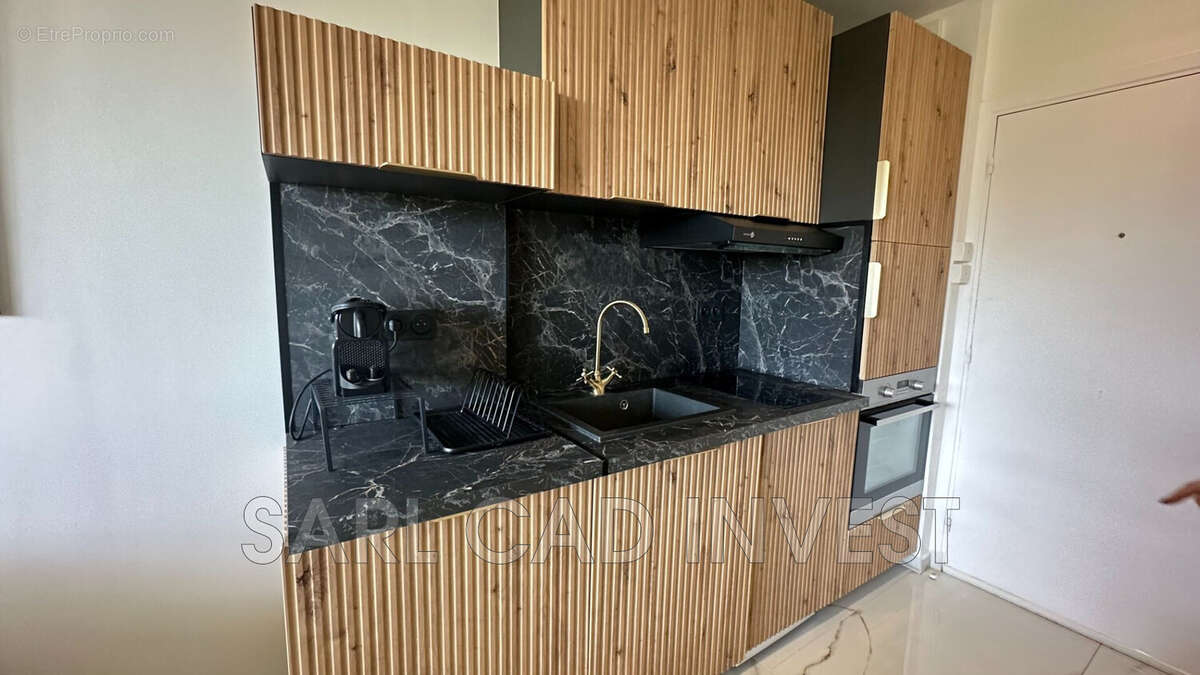 Appartement à VALLAURIS