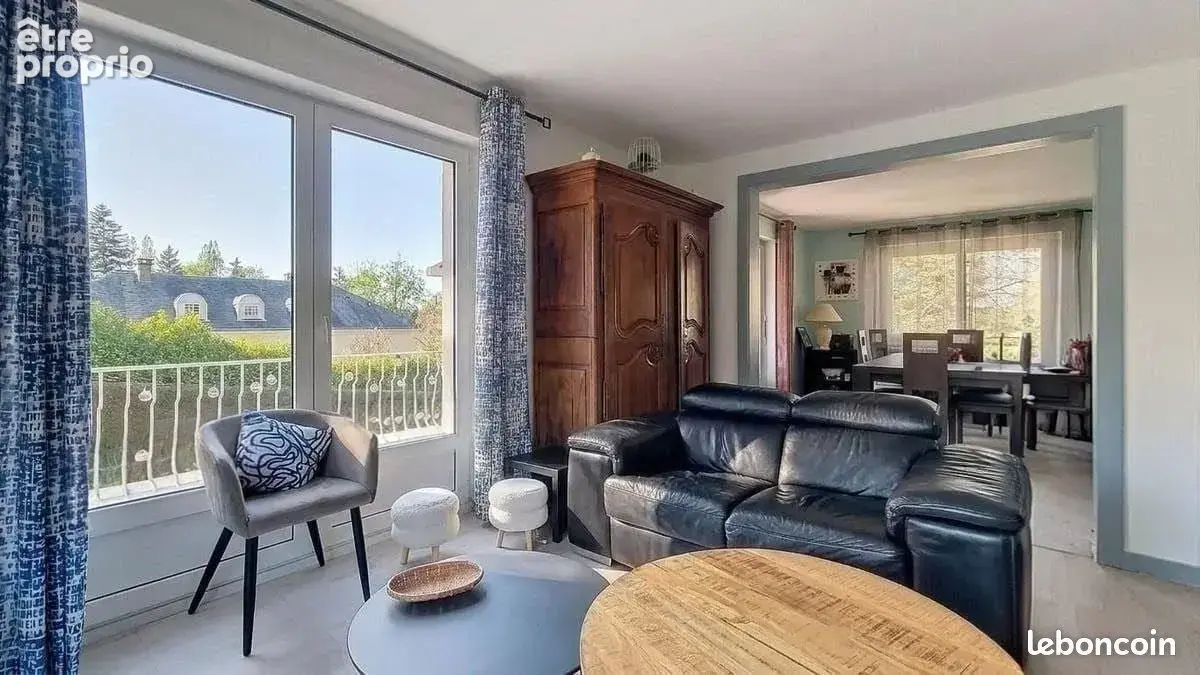 Maison 7 pièces 252 m² à vendre à Vesoul (70000) - photo 3