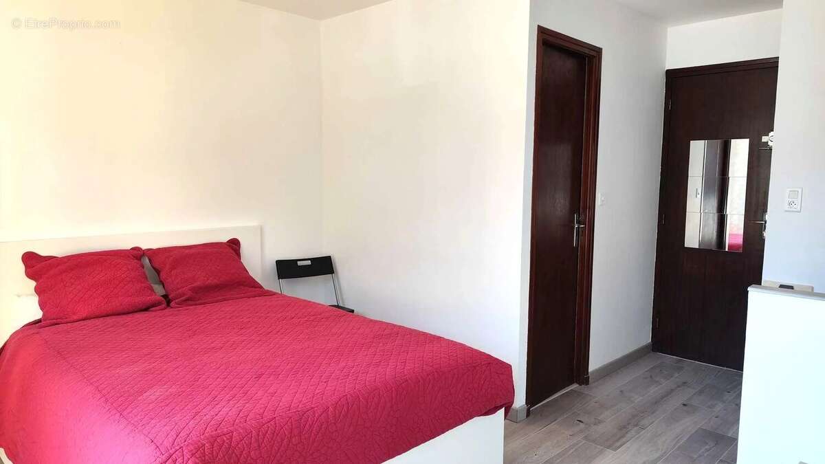 Studio et balcon - photo 3