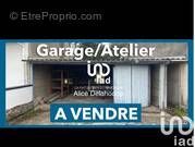 Photo 1 - Parking à CAMIERS