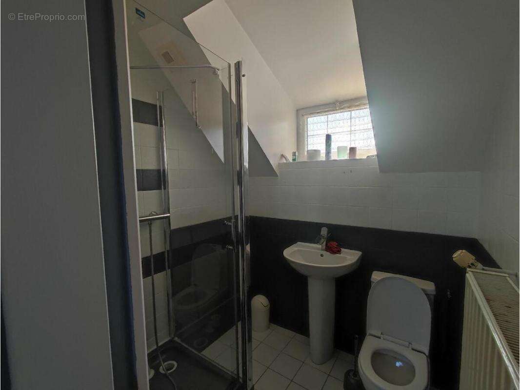 Maison à SAINT-OUEN-DE-MIMBRE