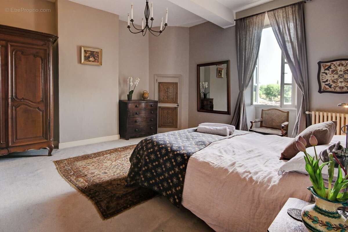 Maison à MAUVEZIN