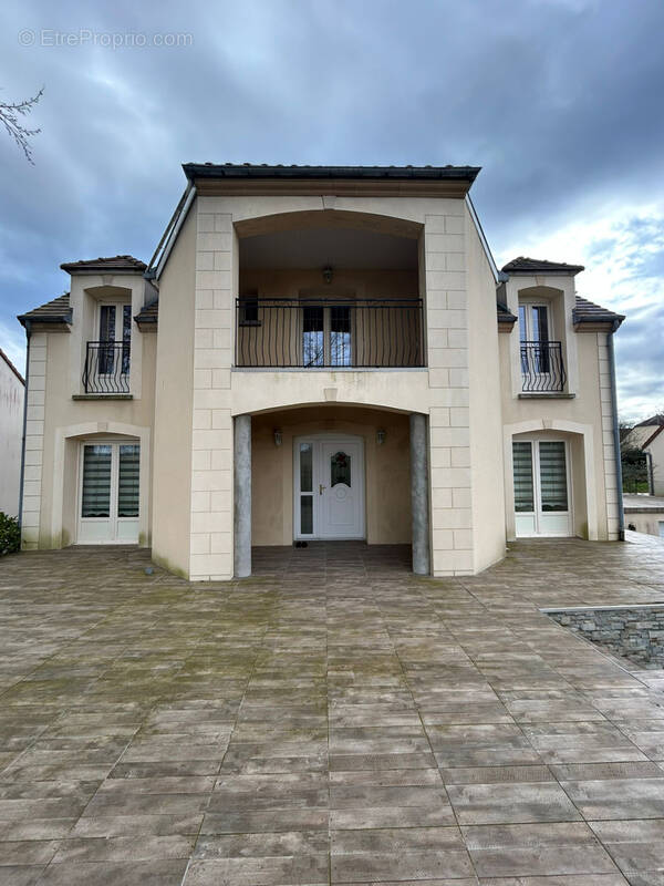 Maison à SEZANNE