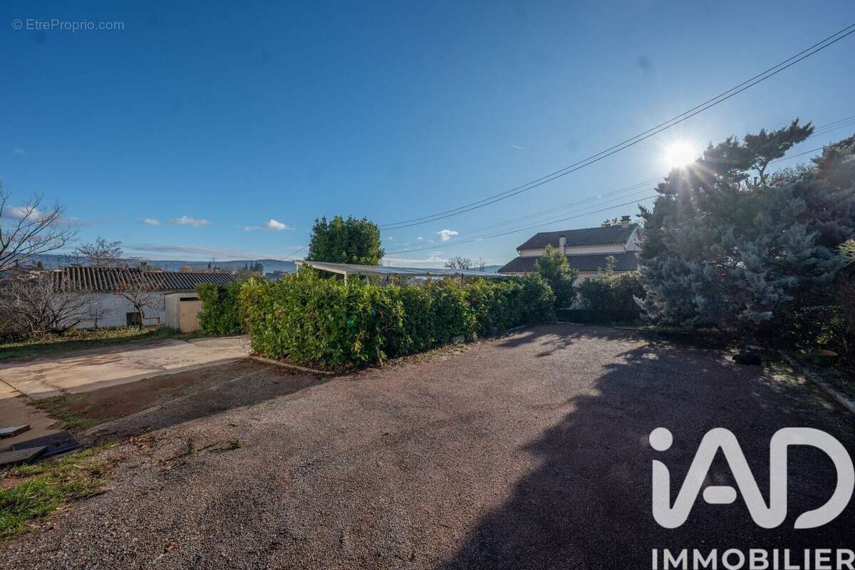 Photo 7 - Maison à SAINT-ETIENNE-DE-FONTBELLON