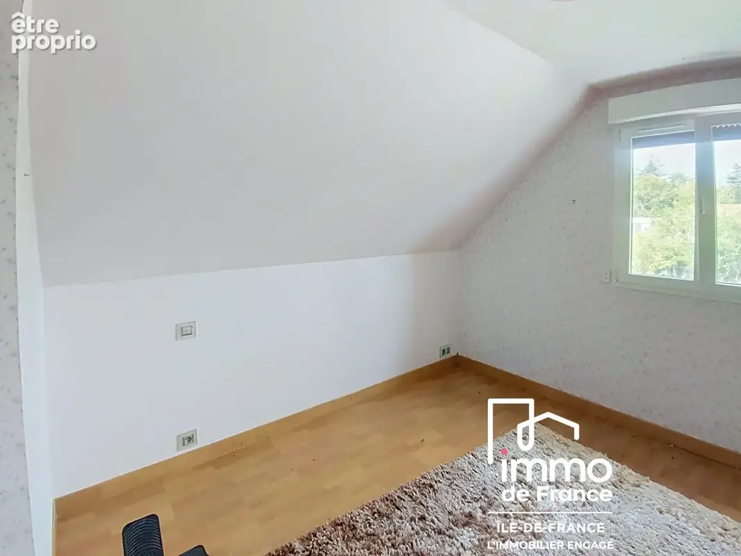 Propriété d'exception ! Maison rénovée, parc de 5 000 m² et piscine couverte - photo 5