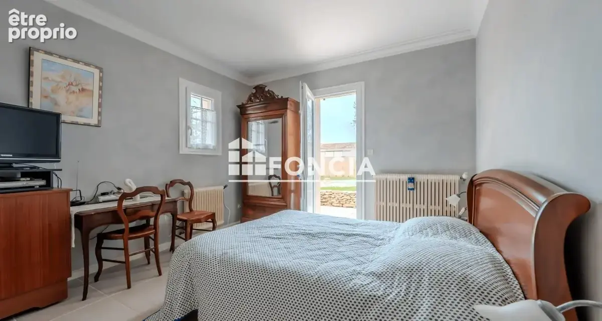 Entraigues sur la Sorgue maison 220 m² avec Piscine 2800 m² de terrain - photo 12