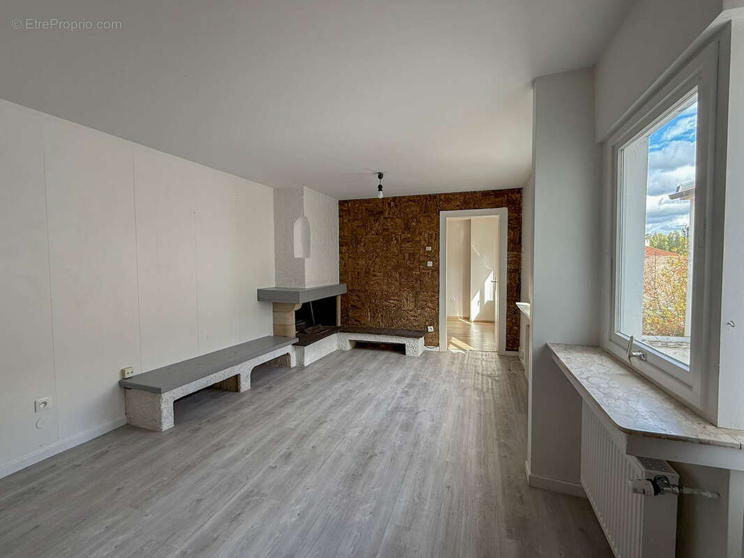 Appartement à LONGEVILLE-LES-METZ