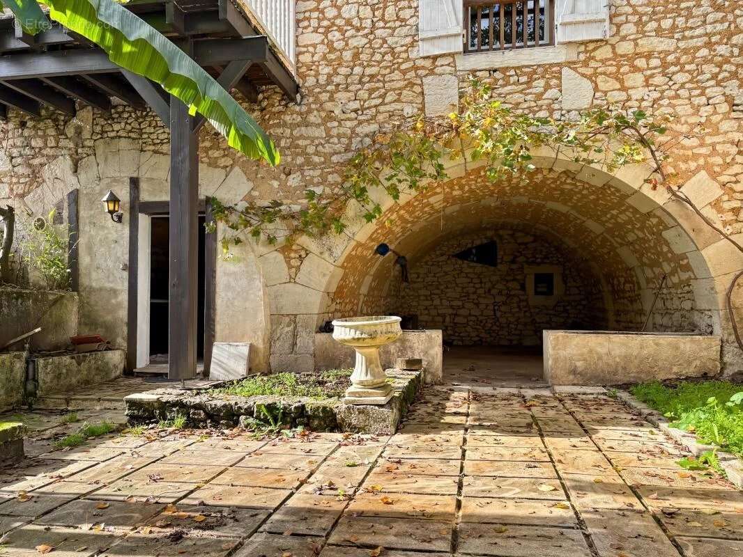 Maison à COULOUNIEIX-CHAMIERS