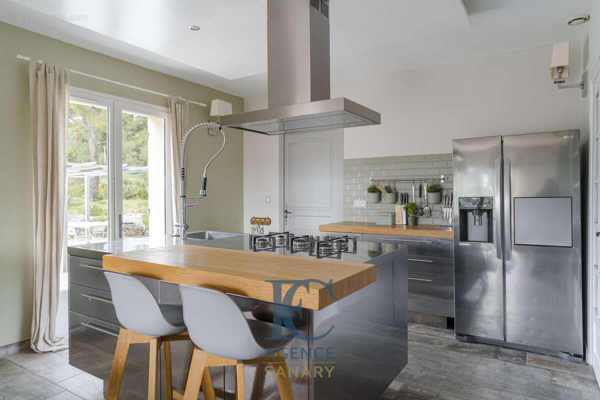 Maison à LE CASTELLET