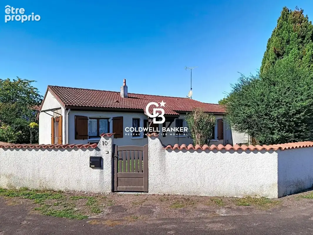 Maison de plain-pied à Saintes – Commerces et écoles à pied, garage et jardin - photo 6