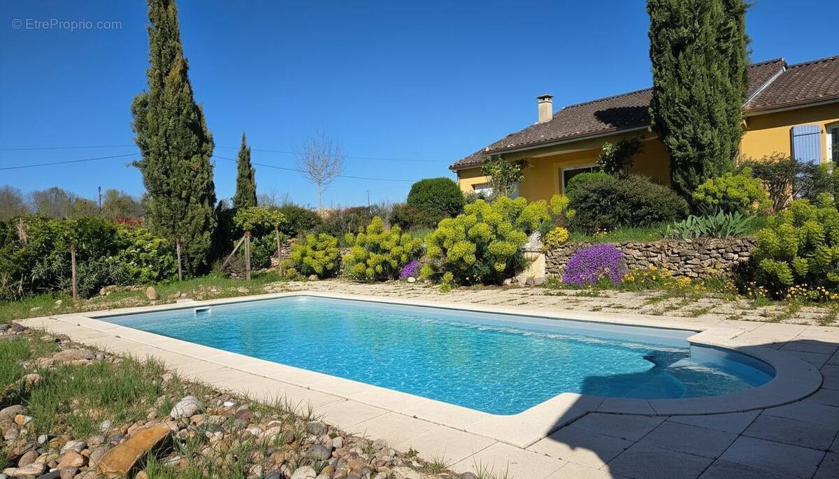 Maison plain pied avec piscine - Maison à COUX-ET-BIGAROQUE