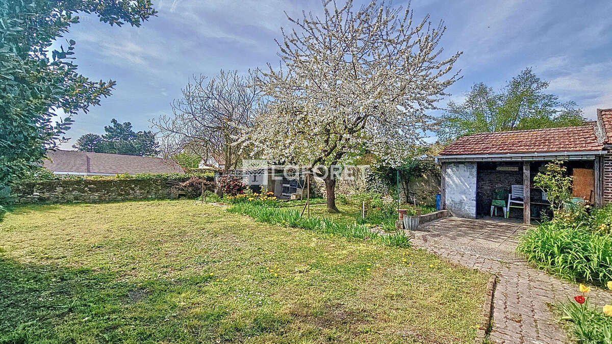 Maison à SAINT-MARTIN-DU-TERTRE