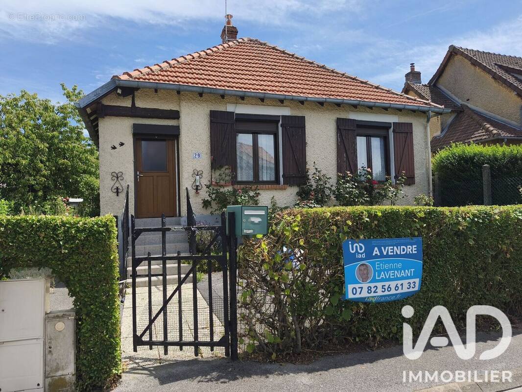 Photo 1 - Maison à HIRSON