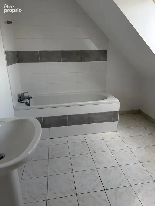 Clery St André, pavillon 121 m2 ,4 chambres - photo 6