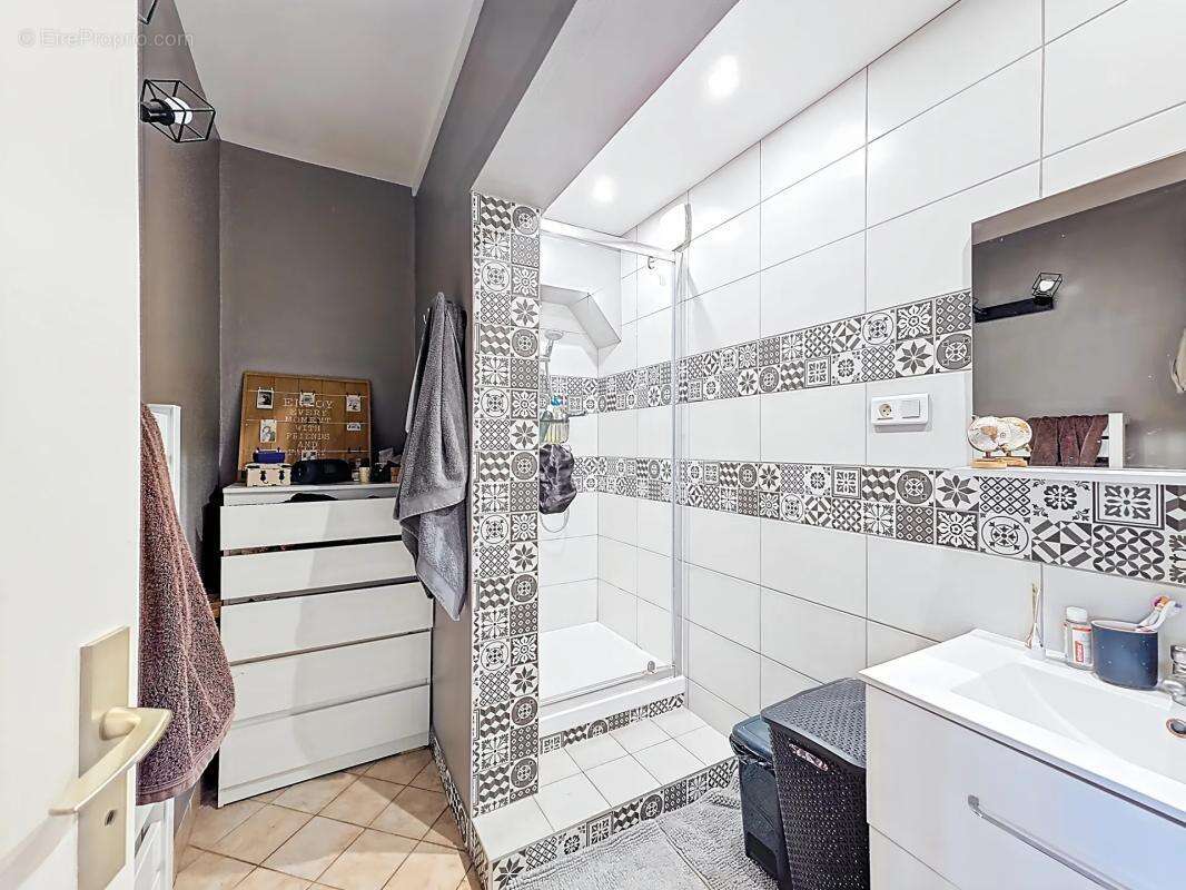 Appartement à LYON-7E