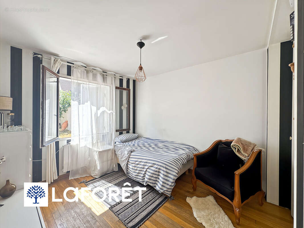 MAISON MORSANG SUR ORGE - 6 pièce(s) - 105 m2  habitable (130m2 au sol) - photo 6