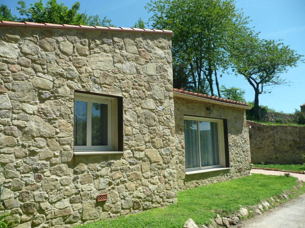 Maison à SAINT-LAURENT-DE-CERDANS