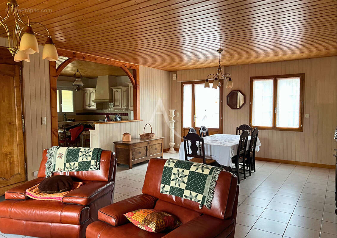 Maison à BEAUVOIR-SUR-MER