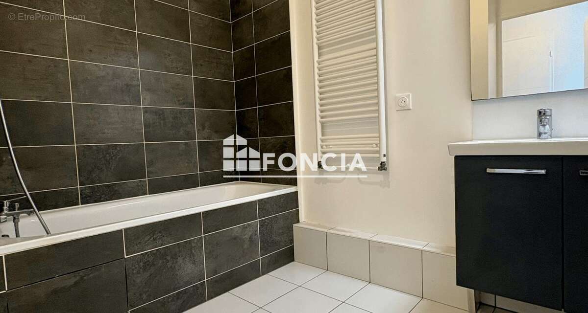 Appartement à ASNIERES-SUR-SEINE